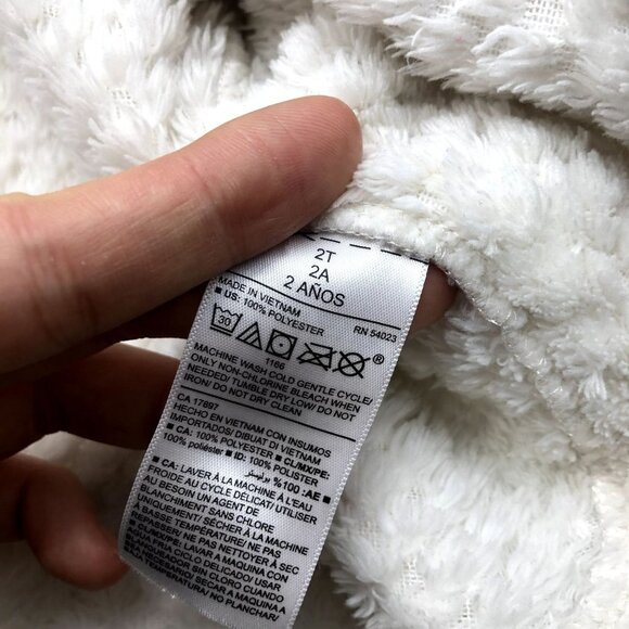 Old Navy Girls 2T Hooded Poncho Sweater Cape Soft Fuzzy Winter Fleece Faux Fur - Picture 6 of 6